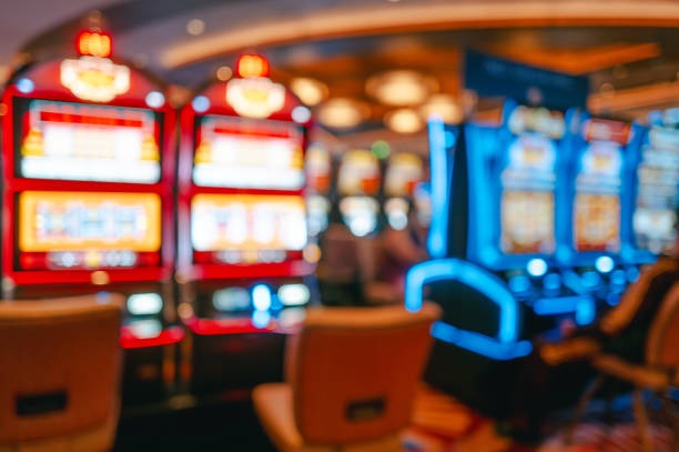 bolasot dashboard showing VIP Roulette tables and Liga 1 football markets side by side